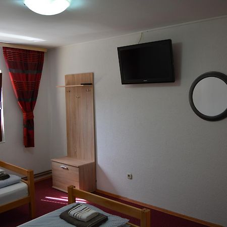 Hostel Denal Sarajevo Bagian luar foto