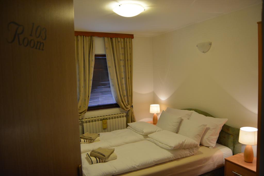 Hostel Denal Sarajevo Ruang foto