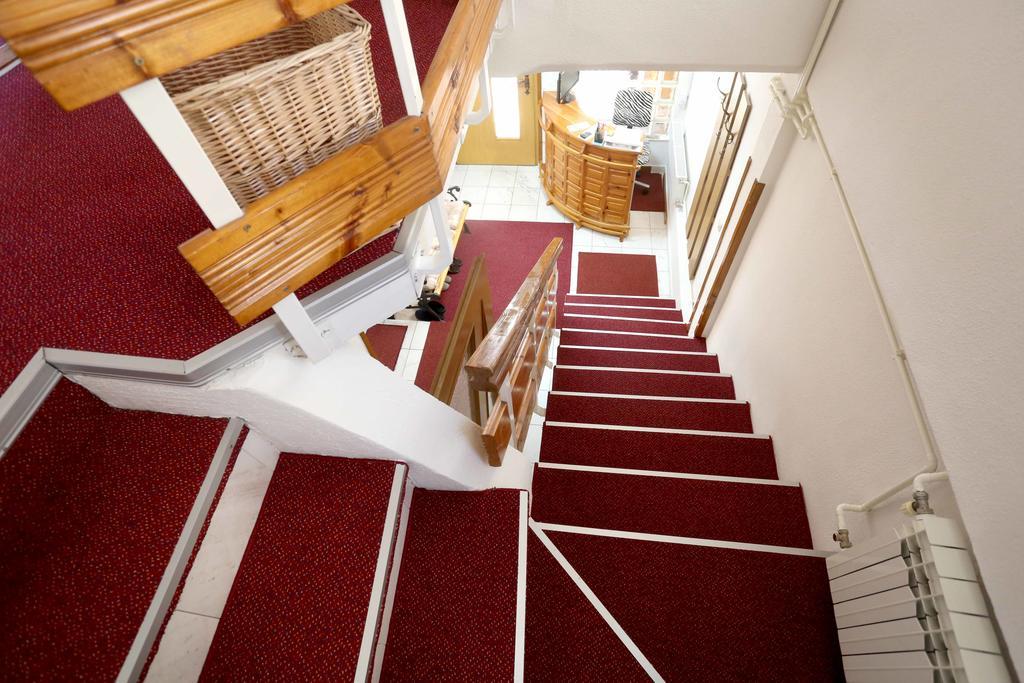Hostel Denal Sarajevo Bagian luar foto