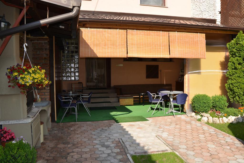 Hostel Denal Sarajevo Bagian luar foto